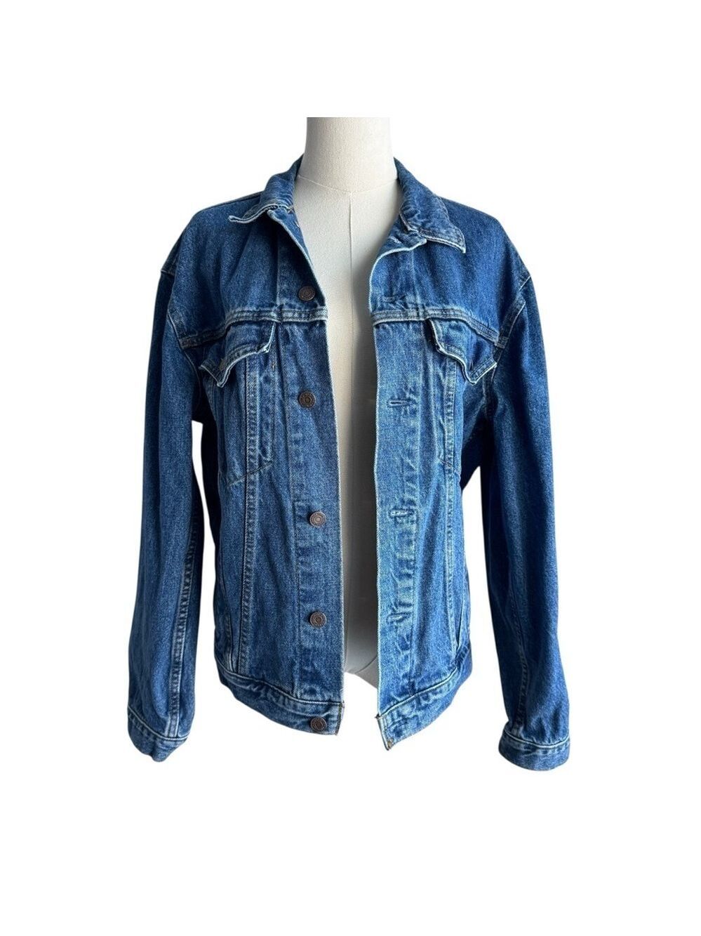 Vintage Levi's Denim Trucker Jacket XS Blue Jean Classic Made in Canada EUC